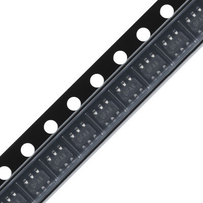 MCP4716A0T-E/CH 8-/10-/12-Bit Voltage Output Digital-to-Analog Converterwith EEPROM And I2C™ Interface